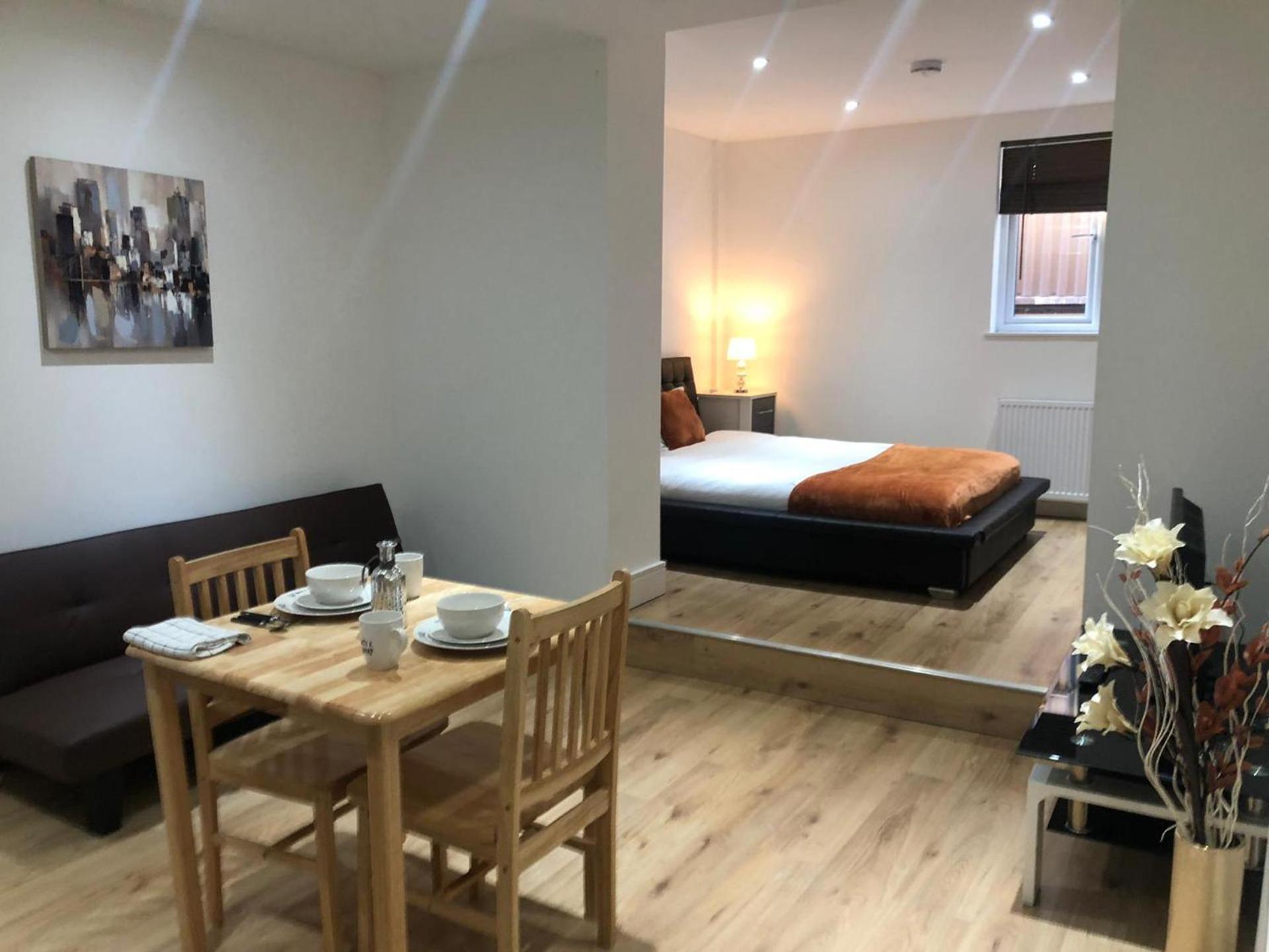 Bermondsey 3 People Beautiful * Londen